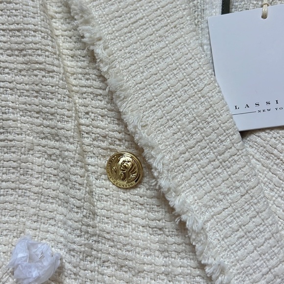 Classic Six Katharine Blazer in Ivory Tweed - Picture 3 of 7